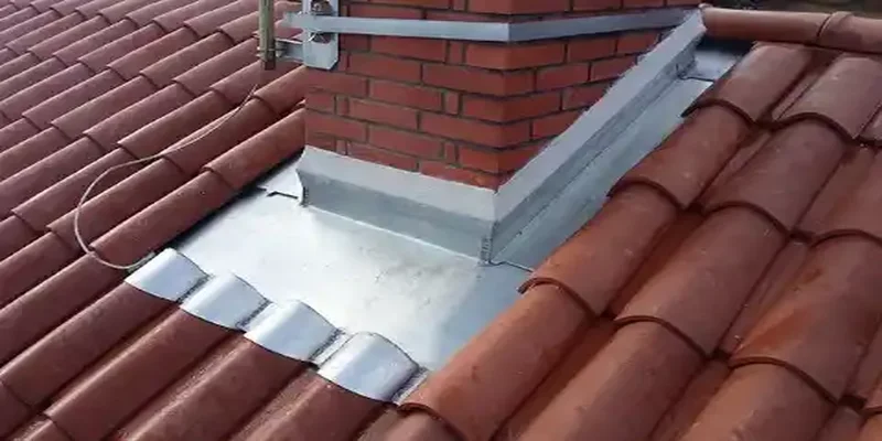 travaux de zinguerie et pose de gouttières zinc à Voglans